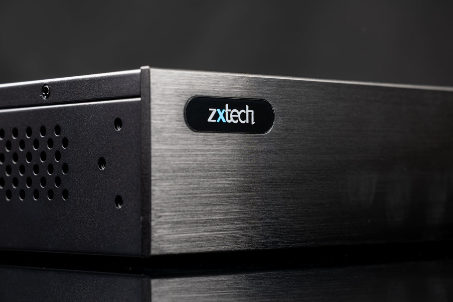 Zxtech Onyx 32CH (24-PoE) 16MP/4K PoE NVR Recorder, 4-Bay 40TB, H.265+, AI Human Detection